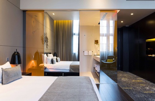 Burgwallen Nieuwe Zijde Hotel | art'otel Amsterdam powered by Radisson Hotels