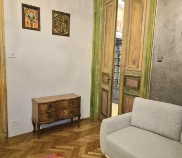Bucharest City-Centre Villa | Art Villa Bucharest