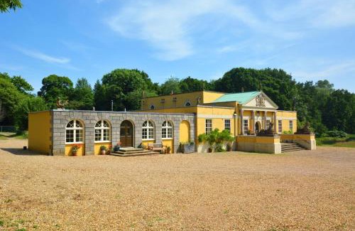 Aldborough Apartment | Artemis