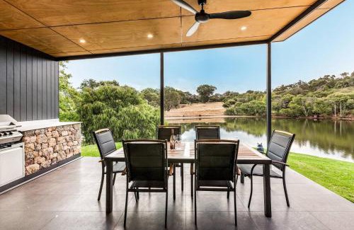 Yallingup Villa | Artisan Gunyulgup - Luxe Lakeside Wellness Hideaway
