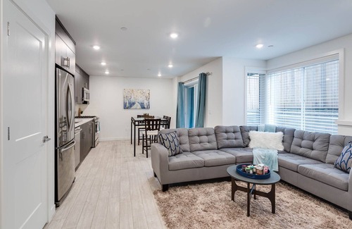 Kenton Condo | Artist #2E–Just Steps from the Max