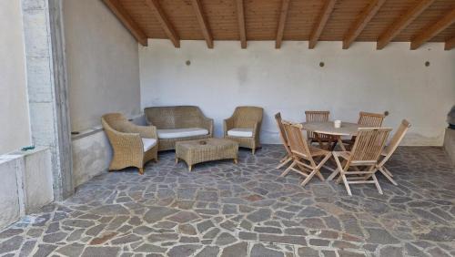 Sulzano House | Artistic house on the Iseo Lake (017182-CNI-00067)
