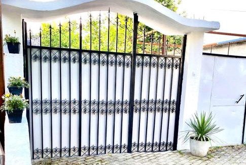 Shkoder Villa | Artists Guest House
