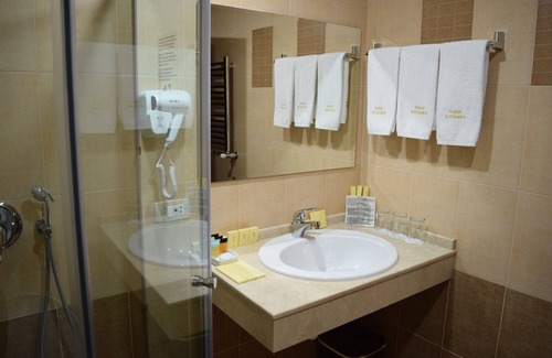Yerevan Hotel | Artsakh Hotel