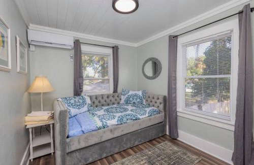 Village of the Arts Apartment | Artsea 2BR Cozy Ample Parking Near Beaches & Lecom Upstairs