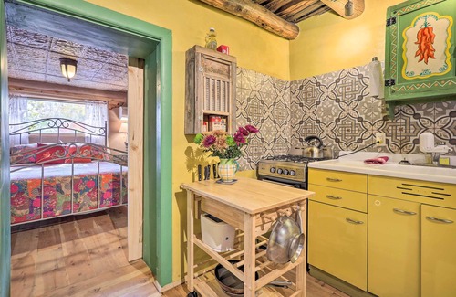 Santa Cruz Apartment | Artsy Santa Cruz Apartment w/Shared Fire Pit!