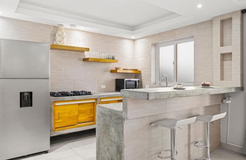 Ponton House | Aruba Comfort Retreat 2br W Pool, Bbq & Gated