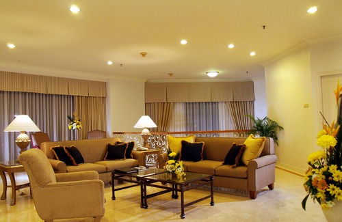 Semanggi Hotel | Aryaduta Suites Semanggi