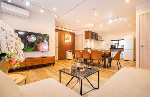Katsushika House | Asakusa,Ginza,Ueno,Skytree,Stn&Conv 1min ,Family suite,45 Mins to Airport,Kiyoka Villa 清禾