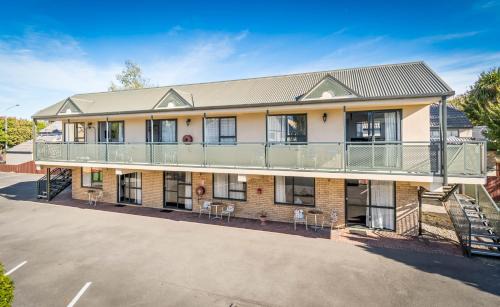 Upper Riccarton Hotel | Ascot Vale Motor Lodge