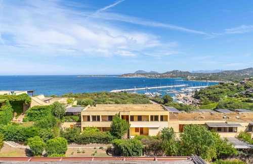Portisco Apartment | Asfodeli - Flat with sea view and WiFi