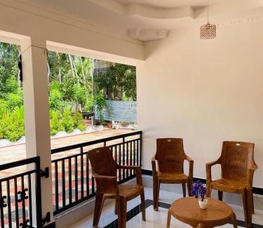 Kadurugoda House | Ash Cottage