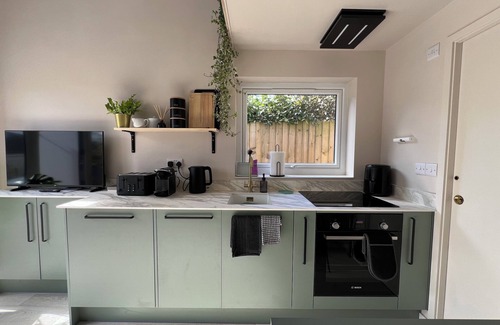 Ashburton House | Ashburton luxurious, stylish self contained studio house