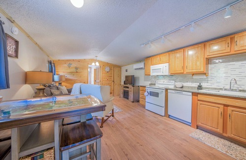 Arden House | Asheville’s Creekside Escape 2 bedrooms 2 bath with air mattress sleeps 6.