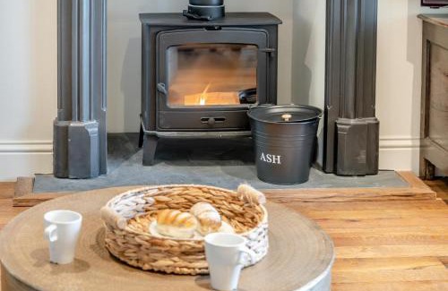 Rhossili House | Ashtree Hall