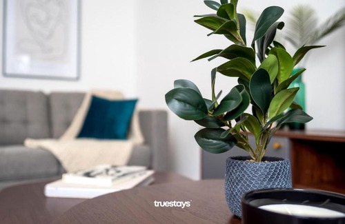 Failsworth House | Ashworth House by Truestays - NEW 3 Bedroom House in Failsworth, Manchester