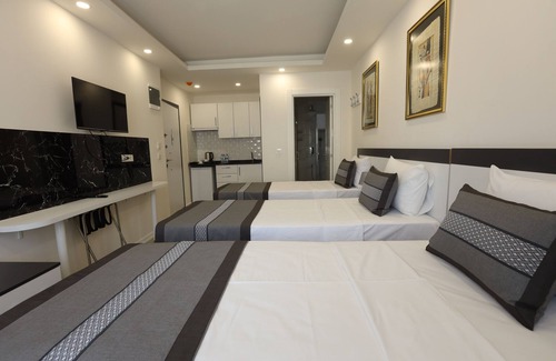 Uskudar Hotel | Askadar Çatı Otel