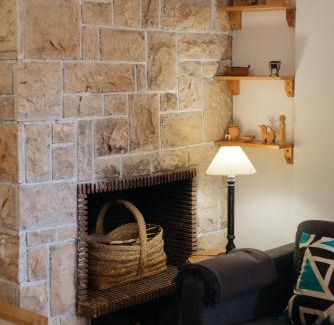 Sallent de Gallego Apartment | Aspen - By CARDI Suites