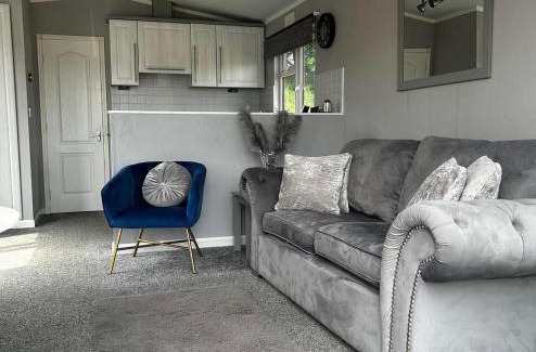 Morpeth House | Aspen Lodge