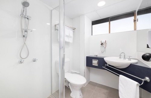 Hamilton Hotel | Asraport Motel