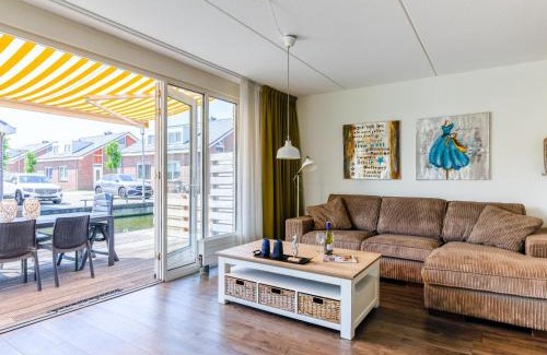 Municipality of Uitgeest House | Assum Great
