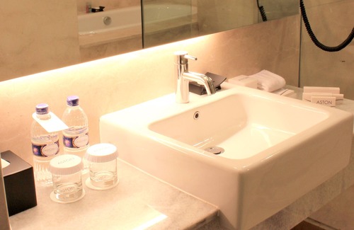 Old Jakarta Hotel | Aston Pluit Hotel & Residence