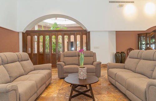 Alfredo V. Bonfil Villa | Astonishing Luxury Villa 10 min. from CUN Airport!