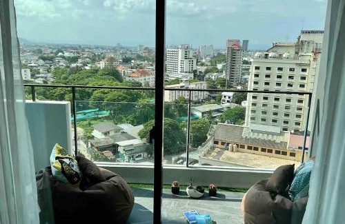 Chang Khlan Apartment | Astra Sky River- Chiang Mai 1