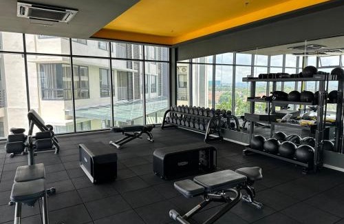 Shah Alam Apartment | ASunday, Setia City Mall -8pax, 2 Carpark
