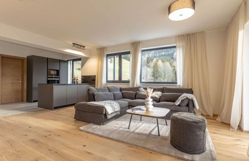 Sankt Martin am Tennengebirge Apartment | Penthouse max. 6 P & Infinity Pool by Interhome