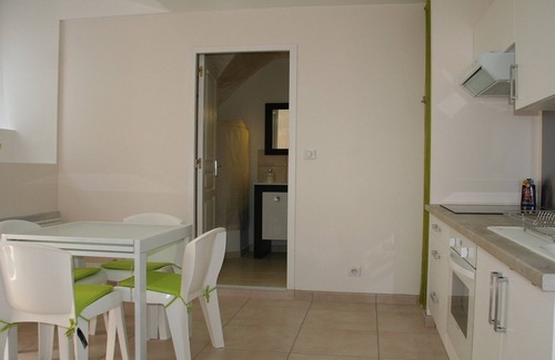 Saillans Cottage | At the edge of the river Drôme, in Saillans, lodging beaumiroir in rdc, 2 to 4 people