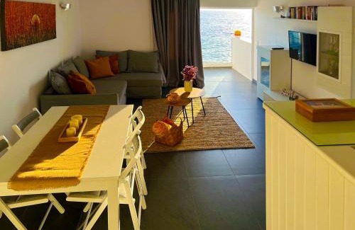 Callao Salvaje Apartment | At the ocean’s edge