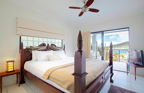Airlie Beach Apartment | at Waterfront Whitsunday Retreat - Adults Only