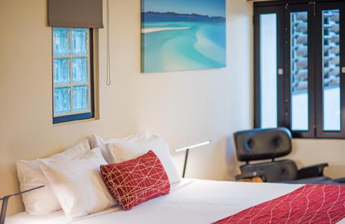 Airlie Beach Apartment | at Waterfront Whitsunday Retreat - Adults Only