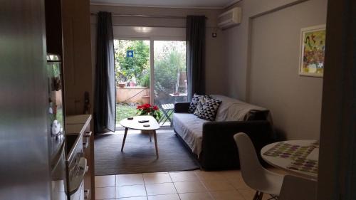 Chalandri Apartment | Athenian apartment with garden, near metro station Chalandri Nu 3