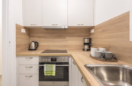 Ampelokipoi Apartment | Athens Bright Suite by Cloudkeys