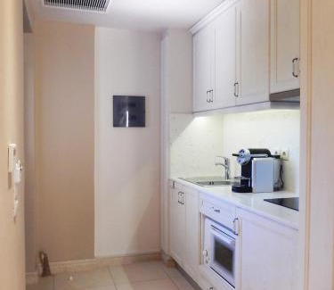 Yenion Apartment | ATHESIS HOTEL APARTMENTS, known as Iris