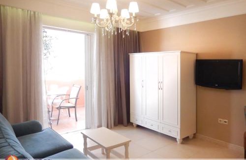 Yenion Apartment | ATHESIS HOTEL APARTMENTS, known as Iris