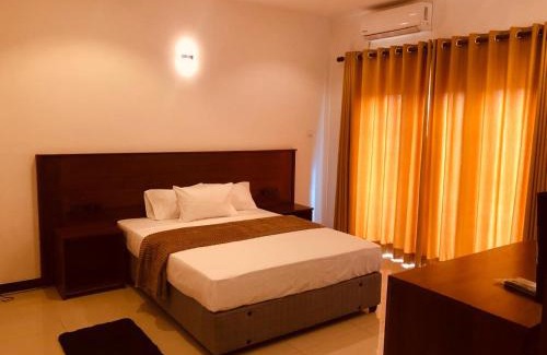 Polgahawela Hotel | Athupura Hotel