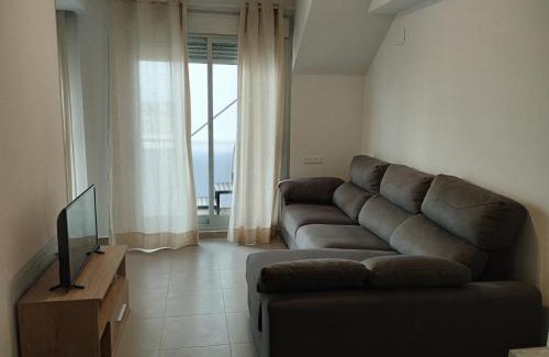 Amposta Apartment | Atico con hidromasaje, terraza y piscina en EbreHogar