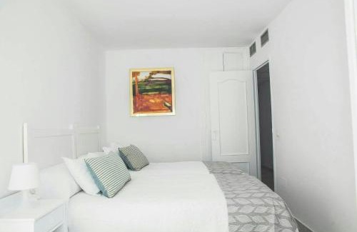 Las Lagunas Apartment | Atico Miramar