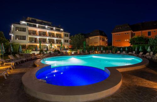 Saints Constantine and Helena Hotel | Atlant Hotel