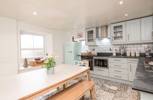 Delabole Cottage | ATLANTIC COTTAGE, pet friendly, luxury holiday cottage in Delabole