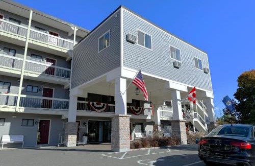 Bar Harbor Hotel | Atlantic Eyrie Lodge