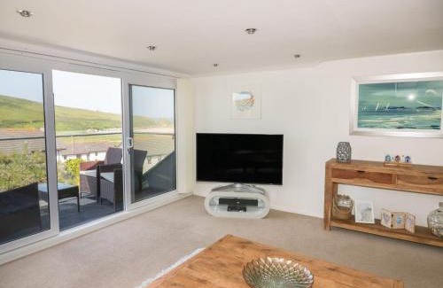 Holywell Apartment | Atlantic View