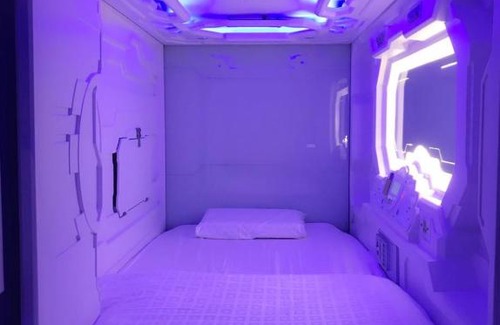 Lavender Hotel | Atlantis Pods @ Little India