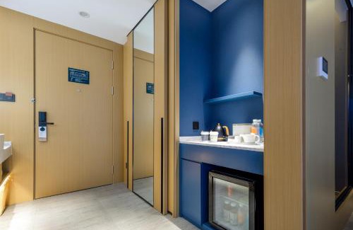 Wuzhong Hotel | Atour Hotel Suzhou Wuzhong Taihu New Town