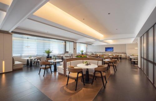 Weihai Hotel | Atour Hotel Weihai Torch Eight Street Shandong University