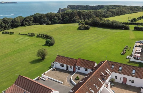 Lydstep Cottage | Atrato's Stable - UK6735
