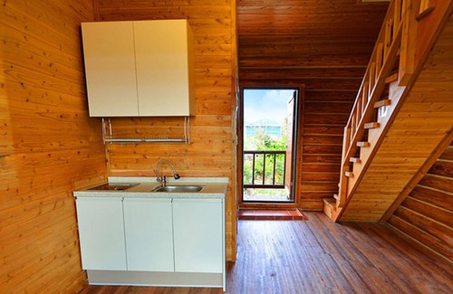 Aewol Apartment | Attene Pension